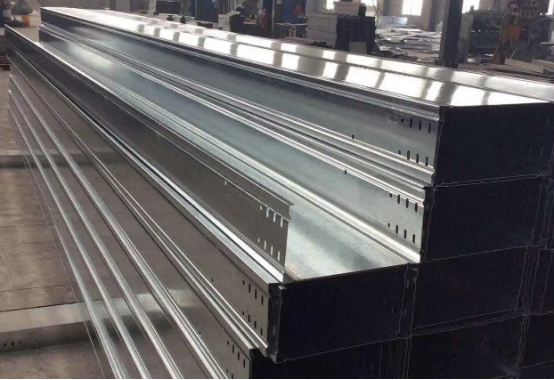 200*100防火噴塑槽盒多少錢，受規格和厚度的影響介紹